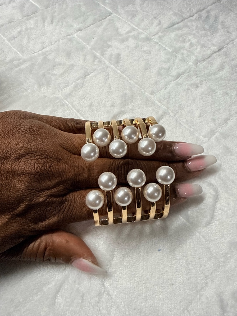 Gold Pearl Bracelet one piece- Elegant Women's Jewelry